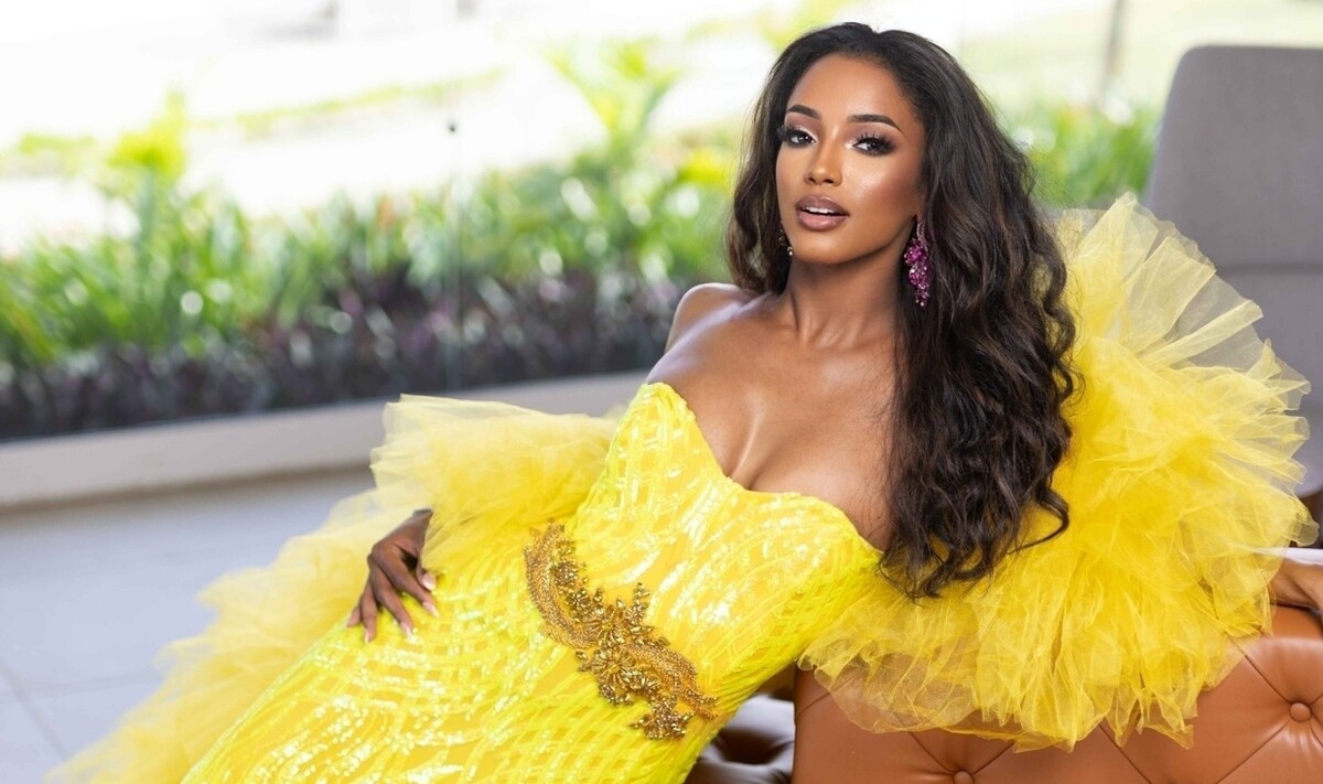 Miss Jamaica Contestant Hospitalized After Stage Fall